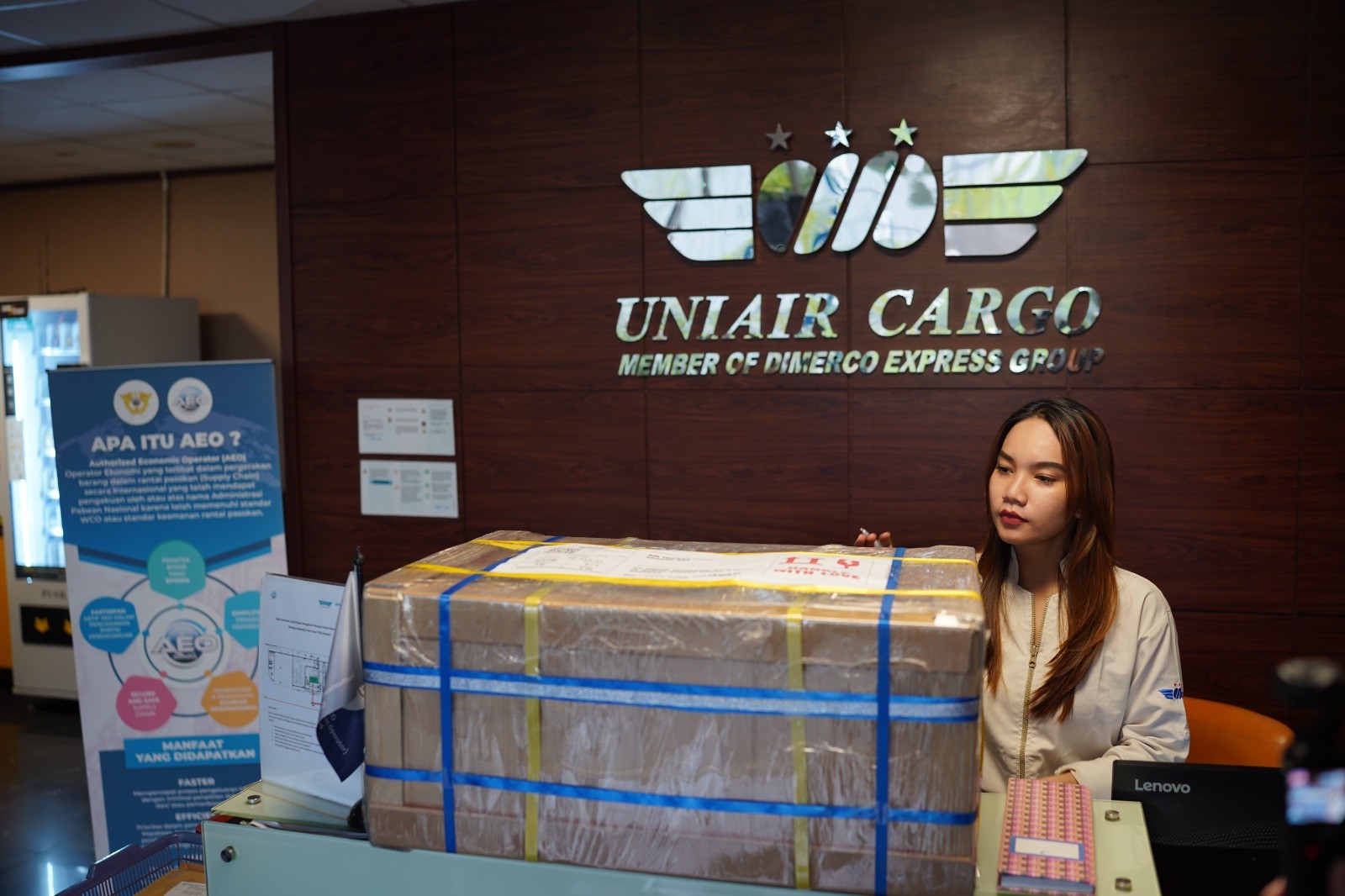 Supply Chain Logistics Uniair Cargo